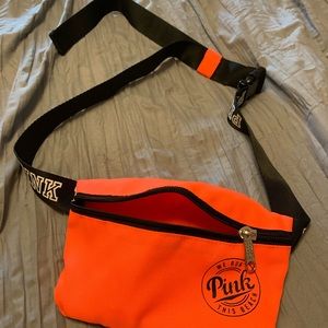 VS PINK fanny pack